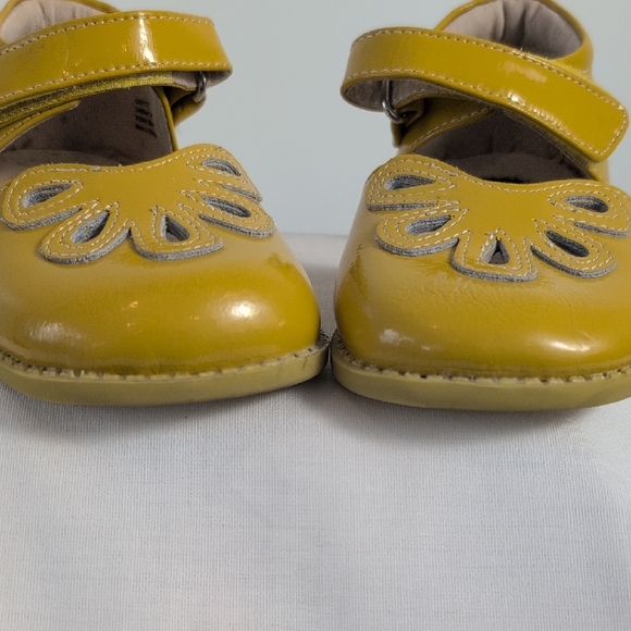 Livie & Luca Yellow Dress Shoes with Vintage Charm - Picture 3 of 10